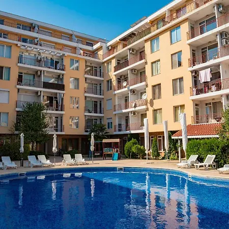 Apartment Sunny Day 1 - Menada